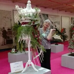 Lire la suite à propos de l’article Colette AUROUX, présidente du club ART FLORAL de Lavaur, lauréate du 53ème concours international de bouquets de Monaco